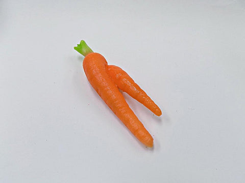 Carrot (Two-Legged) Magnet