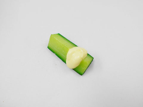 Cucumber Magnet