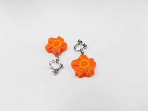 Flower-Shaped Carrot Ver. 2 Clip-On Earrings