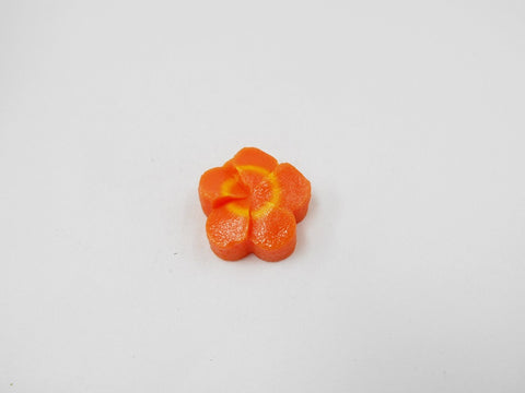 Flower-Shaped Carrot Ver. 2 Magnet
