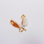 Gyoza Dumpling (Japanese Pot Sticker) (mini) Ver. 1 Clip-On Earrings - Fake Food Japan