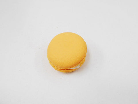 Macaron (orange) Magnet