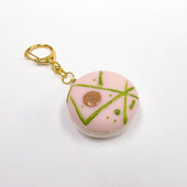 Macaron (pink powder) Keychain - Fake Food Japan