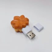 Momiji Manju (Maple Leaf-Shaped Steamed Bun) (small) USB Flash Drive (16GB) - Fake Food Japan