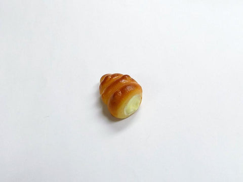 Pastry (Custard Cream-Filled) Magnet