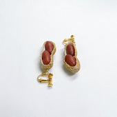 Peanut (Cracked Open) Clip-On Earrings - Fake Food Japan