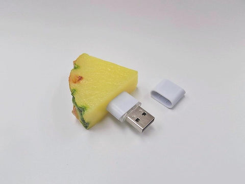Sliced Pineapple USB Flash Drive (16GB)