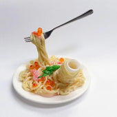 Spaghetti with Salmon & Cream Sauce Small Size Replica (Pencil/Pen Stand Version) - Fake Food Japan